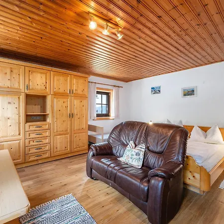 Ferienapartment Kollerhof - By Mynests Holiday home Petersberg